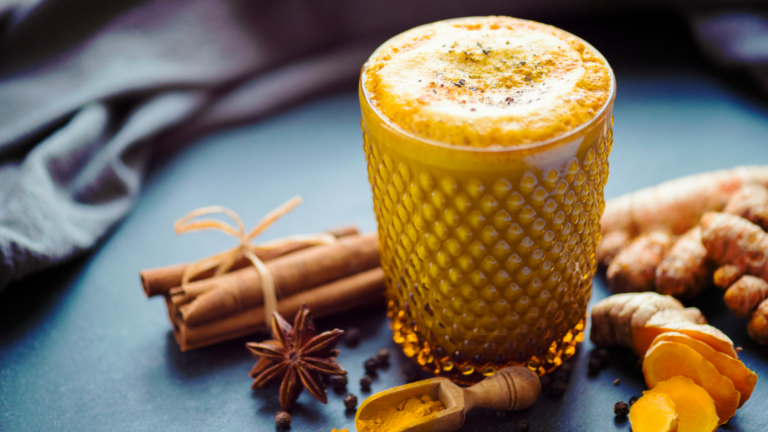 Goldene Milch